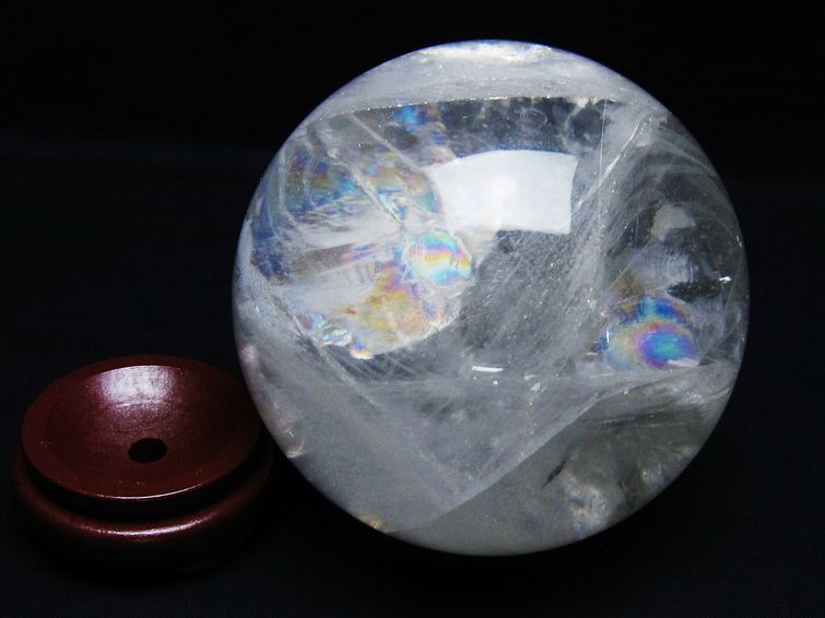 1.4Kg 水晶 丸玉 虹入り 105mm スフィア 置物 水晶玉 一点物 151-9093 【sold out】