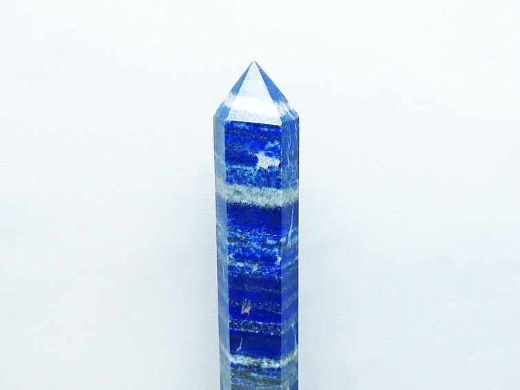 1.1Kg ラピスラズリ 六角柱 台座付属 一点物  152-3132