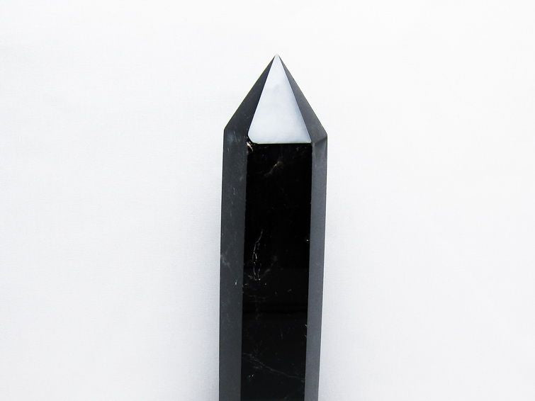 1.2Kg モリオン 黒水晶 六角柱 台座付属 一点物 152-3212