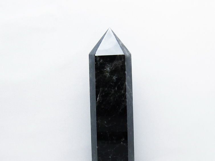 1.9Kg モリオン 黒水晶 六角柱 台座付属 一点物 152-4005