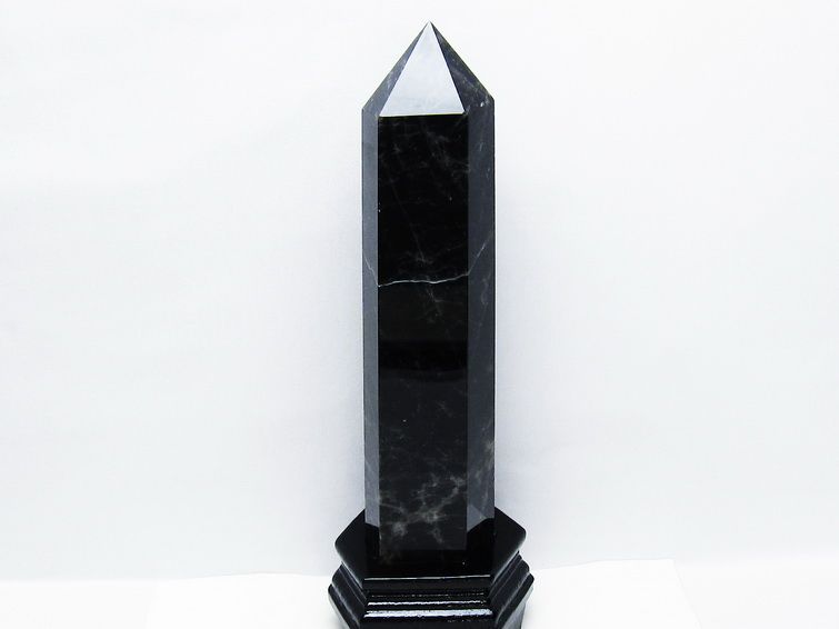 1.7Kg モリオン 黒水晶 六角柱 台座付属 一点物 152-4014