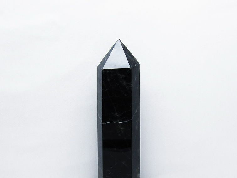 1.7Kg モリオン 黒水晶 六角柱 台座付属 一点物 152-4014