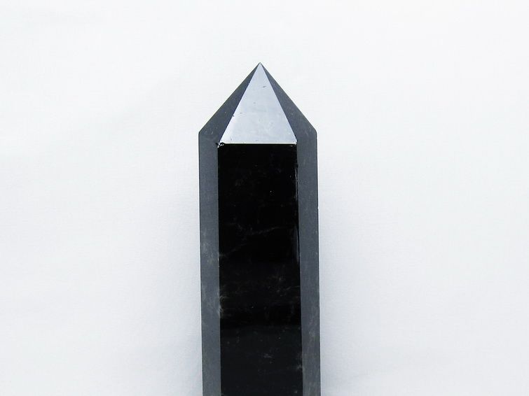 1.8Kg モリオン 黒水晶 六角柱 台座付属 一点物 152-4015
