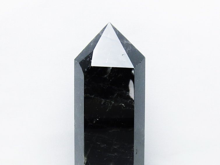 1.5Kg モリオン 黒水晶 六角柱 台座付属 一点物 152-4044