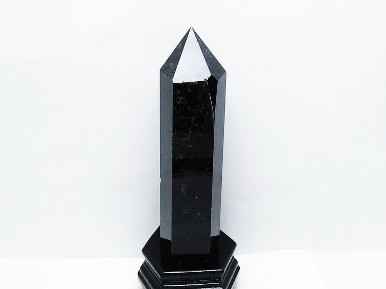 1.4Kg モリオン 黒水晶 六角柱 台座付属 一点物 152-4049 – 天然石