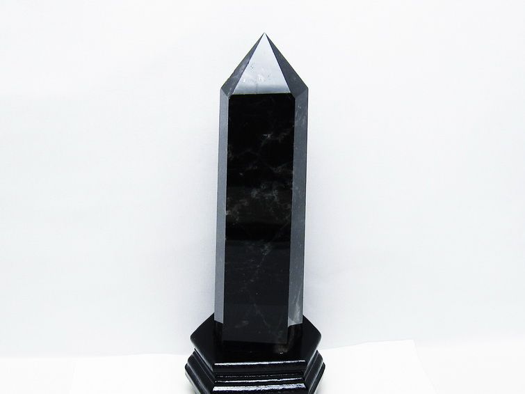 1.6Kg モリオン 黒水晶 六角柱 台座付属 一点物 152-4050