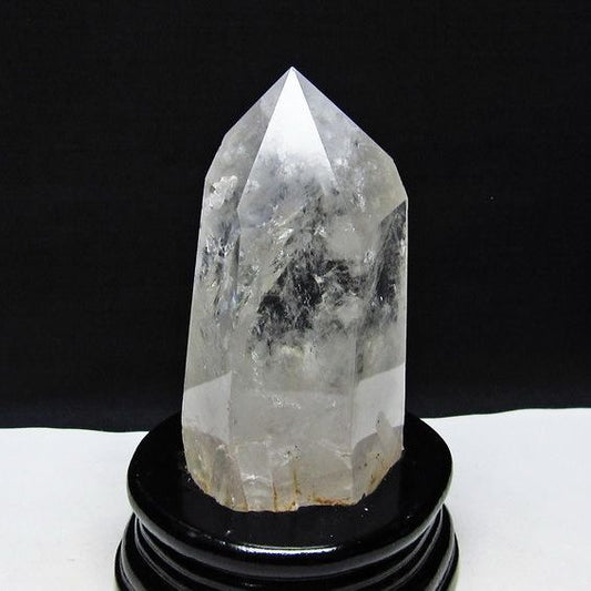 水晶 六角柱 虹入り 水晶 ポイント 台座付属 置物 原石 一点物 152-4484
