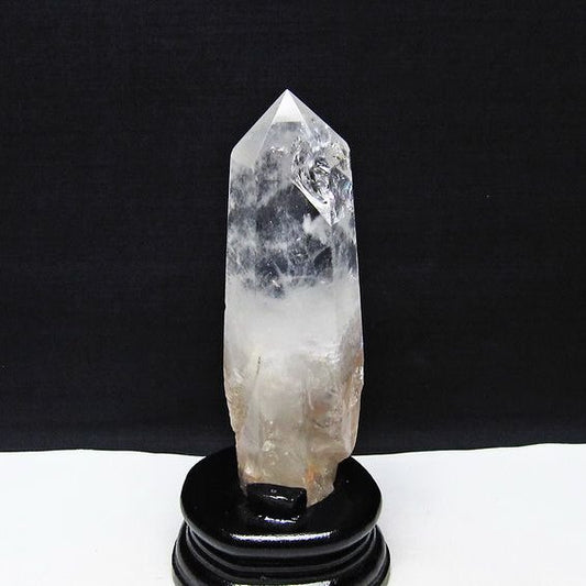 水晶 六角柱 虹入り 水晶 ポイント 台座付属 置物 原石 一点物 152-4487