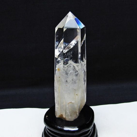水晶 六角柱 虹入り 水晶 ポイント 台座付属 置物 原石 一点物 152-4516