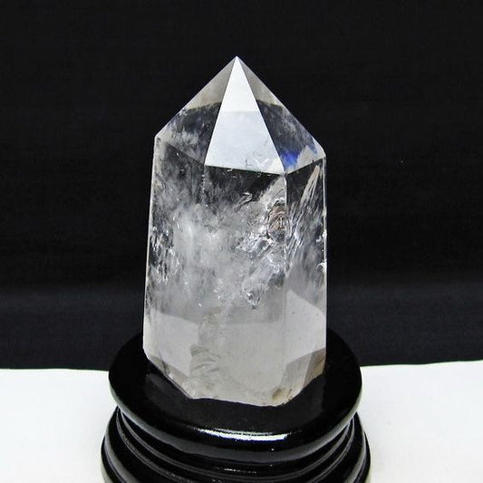 水晶 六角柱 虹入り 水晶 ポイント 台座付属 置物 原石 一点物 152-4523