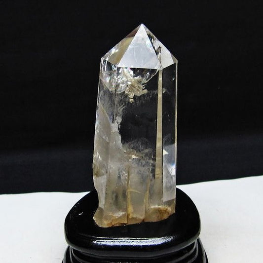 水晶 六角柱 虹入り 水晶 ポイント 台座付属 置物 原石 一点物 152-4525