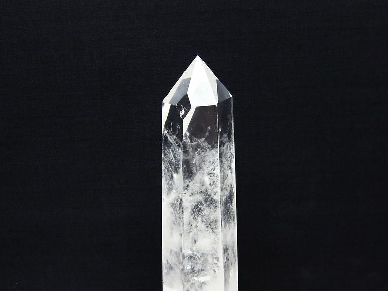 水晶 六角柱 水晶 ポイント 台座付属 置物 原石 一点物 152-4580