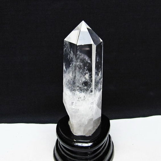 水晶 六角柱 水晶 ポイント 原石 置物 台座付属 一点物 152-4601