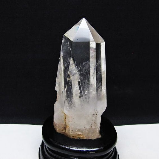 水晶 六角柱 水晶 ポイント 原石 置物 台座付属 一点物 152-4628