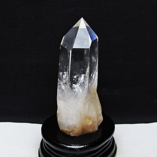 水晶 六角柱 水晶 ポイント 原石 置物 台座付属 一点物 152-4630