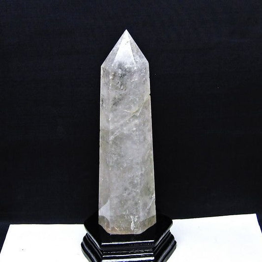 水晶 六角柱 水晶 ポイント 原石 置物 台座付属 一点物 152-4673