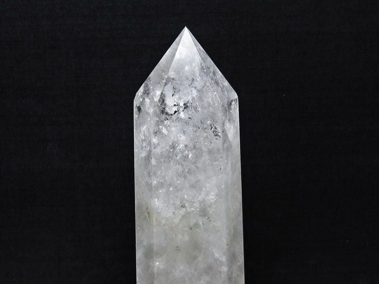 水晶 六角柱 水晶 ポイント 原石 置物 虹入り 台座付属 一点物 152-4692