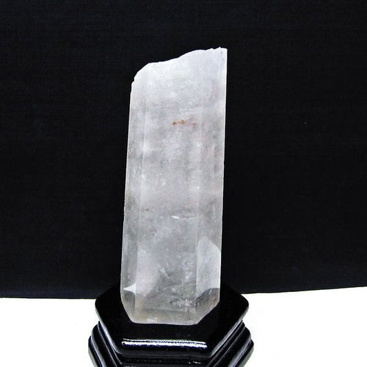 水晶 六角柱 水晶 ポイント 原石 置物 台座付属 一点物 152-4728