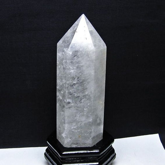1.3Kg 水晶 六角柱 水晶 ポイント 原石 置物 台座付属 一点物 152-4735