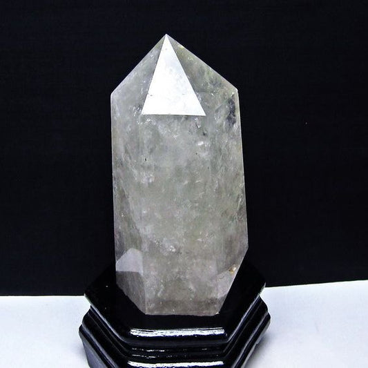 1.3Kg 水晶 六角柱 水晶 ポイント 原石 置物 台座付属 一点物 152-4740