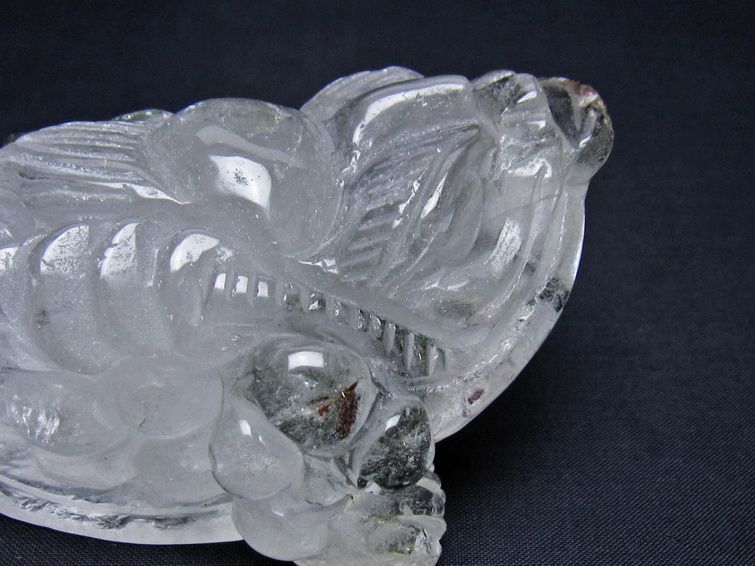 水晶 手彫り-卓上置物-キンセン-金蟾 ガーデンクォーツ 一点物 154-101