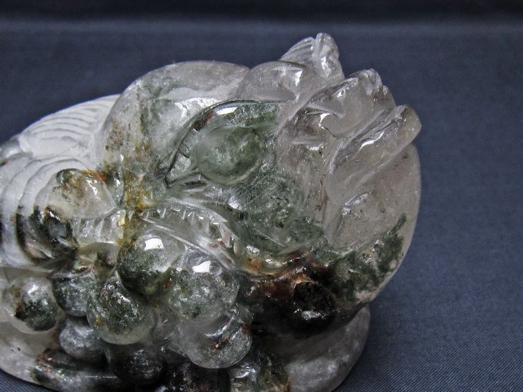 水晶 手彫り-卓上置物-キンセン-金蟾 ガーデンクォーツ 一点物 154-107