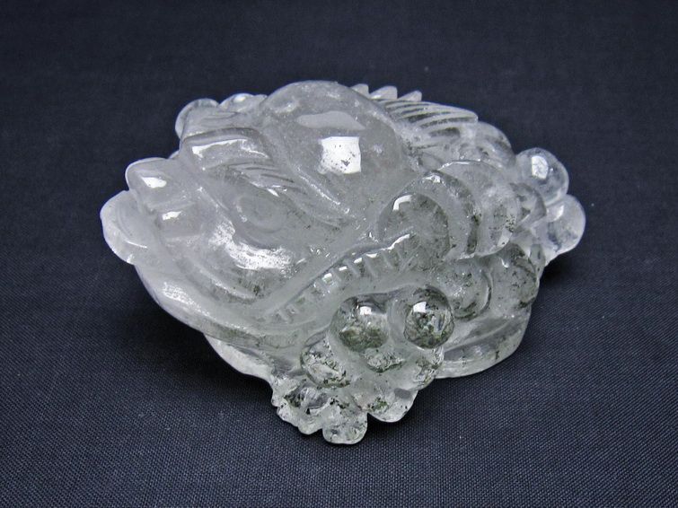 水晶 手彫り-卓上置物-キンセン-金蟾 ガーデンクォーツ 一点物 154-115