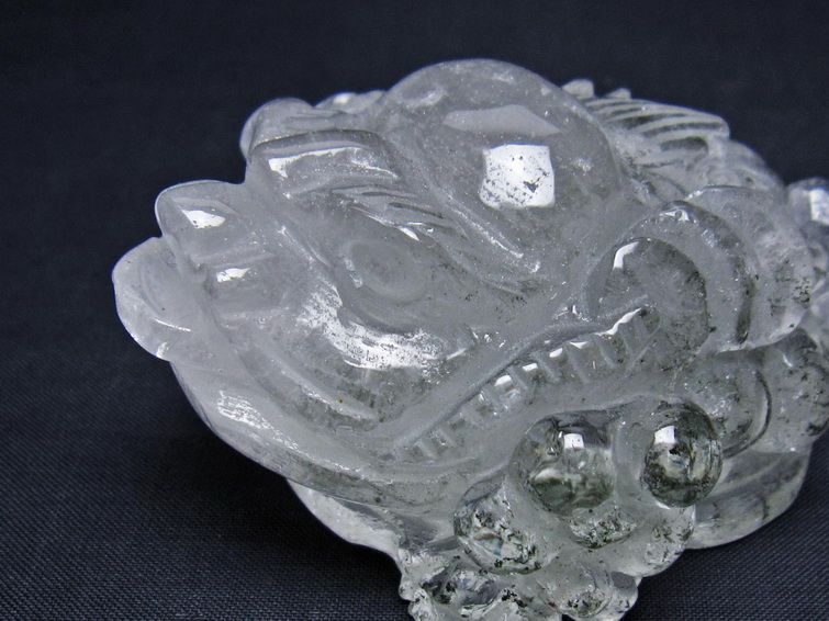 水晶 手彫り-卓上置物-キンセン-金蟾 ガーデンクォーツ 一点物 154-115