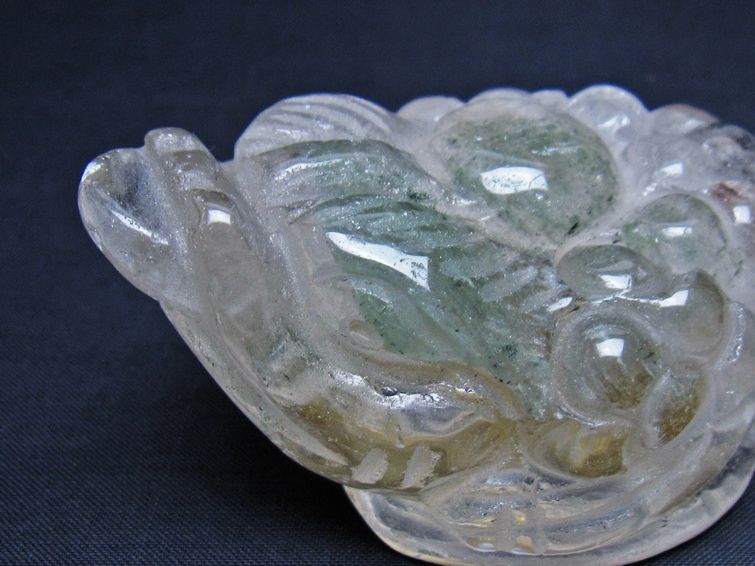 水晶 手彫り-卓上置物-キンセン-金蟾 ガーデンクォーツ 一点物 154-116