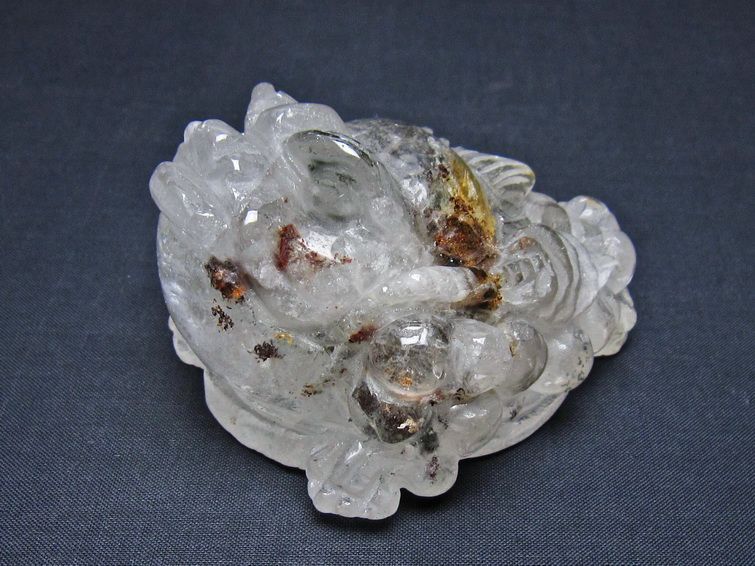 水晶 手彫り-卓上置物-キンセン-金蟾 ガーデンクォーツ 一点物 154-121