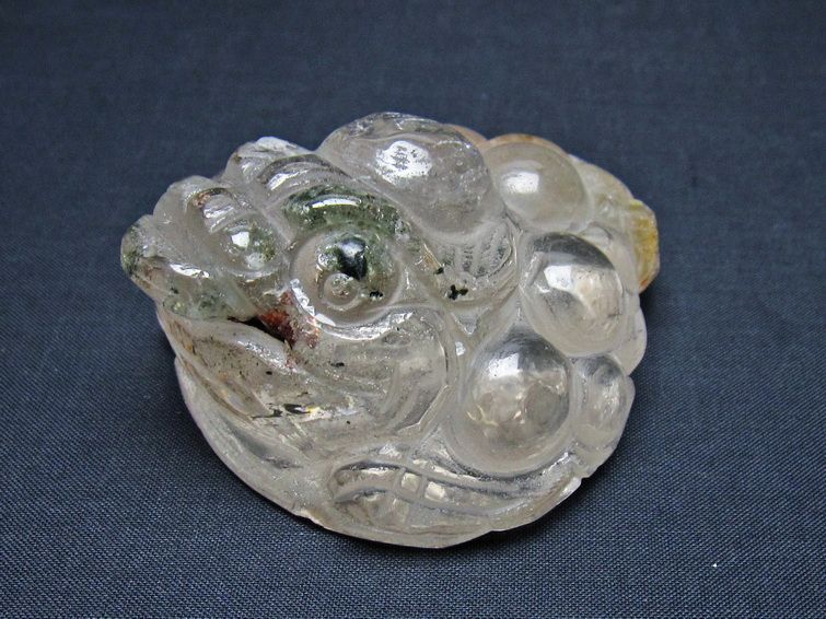 水晶 手彫り-卓上置物-キンセン-金蟾 ガーデンクォーツ 一点物 154-125