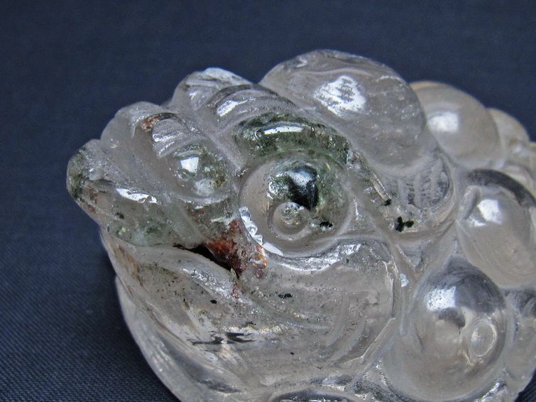 水晶 手彫り-卓上置物-キンセン-金蟾 ガーデンクォーツ 一点物 154-125