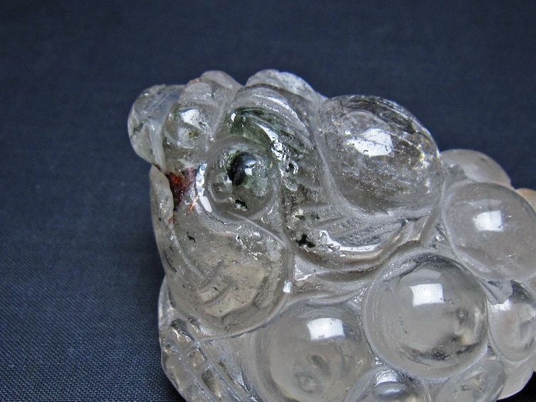 水晶 手彫り-卓上置物-キンセン-金蟾 ガーデンクォーツ 一点物 154-125