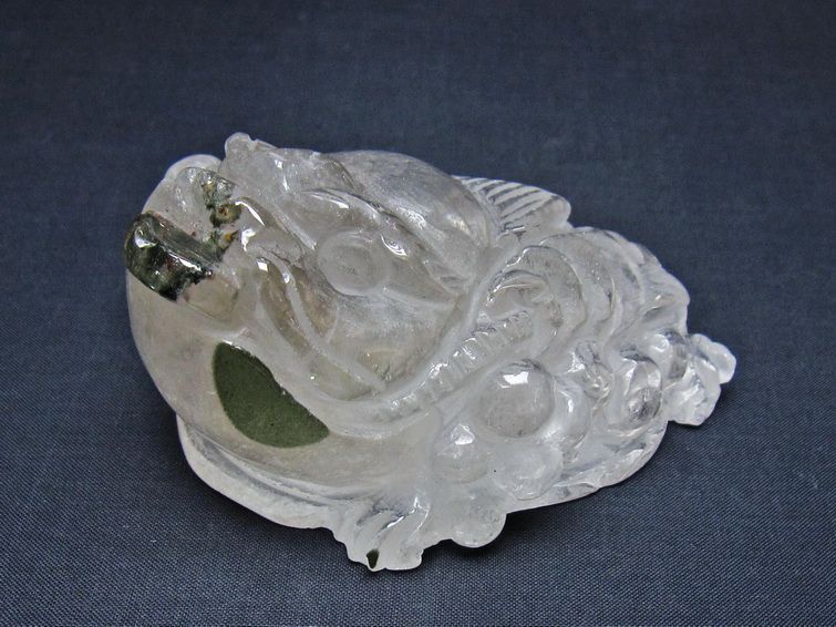 水晶 手彫り-卓上置物-キンセン-金蟾 ガーデンクォーツ 一点物 154-127