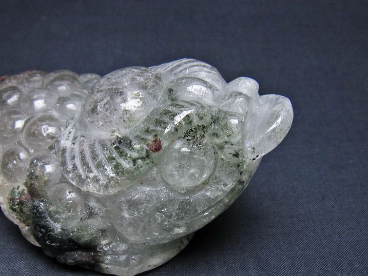 水晶 手彫り-卓上置物-キンセン-金蟾 ガーデンクォーツ 一点物 154-130