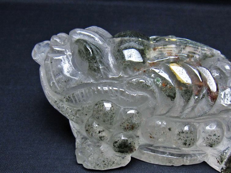 水晶 手彫り-卓上置物-キンセン-金蟾 ガーデンクォーツ 一点物 154-131