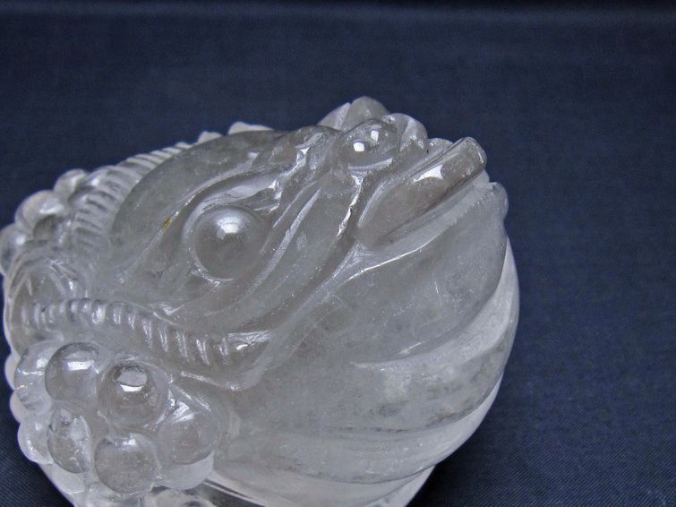 水晶 手彫り-卓上置物-キンセン-金蟾 ガーデンクォーツ 一点物 154-74