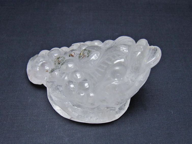 水晶 手彫り-卓上置物-キンセン-金蟾 ガーデンクォーツ 一点物 154-75