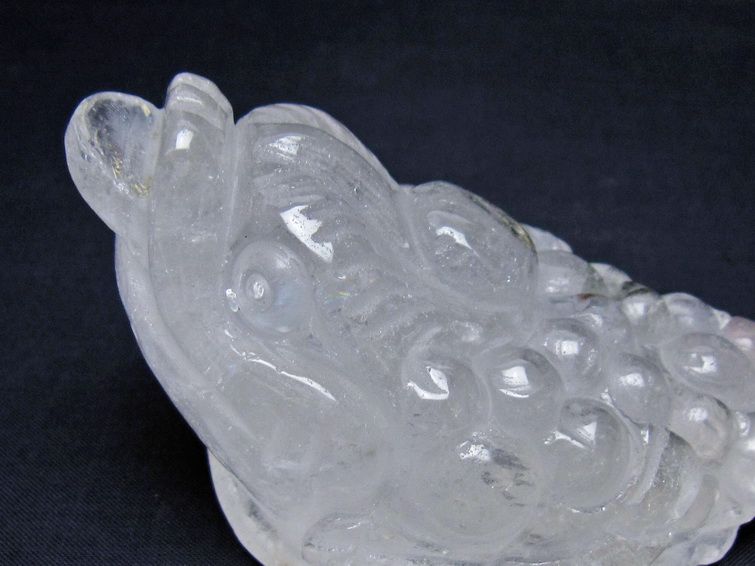 水晶 手彫り-卓上置物-キンセン-金蟾 ガーデンクォーツ 一点物 154-75
