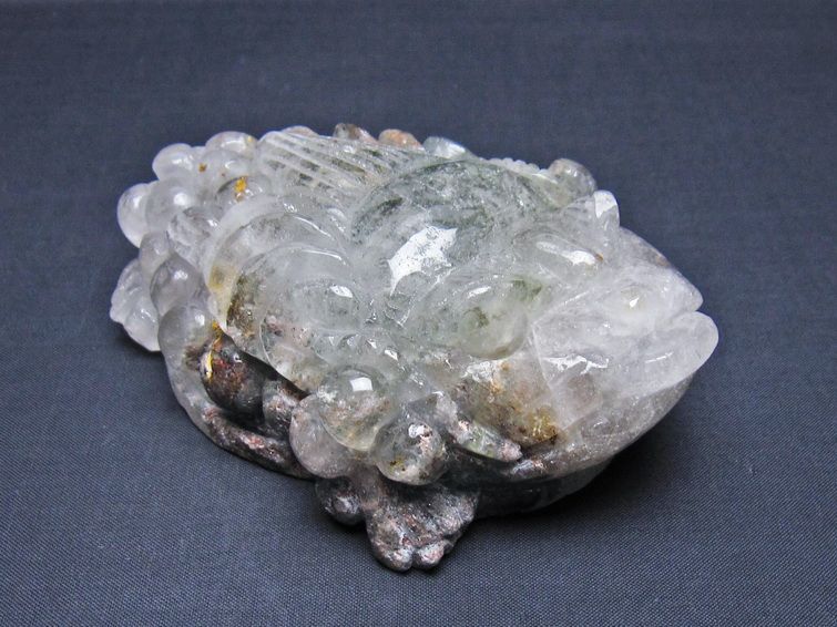 水晶 手彫り-卓上置物-キンセン-金蟾 ガーデンクォーツ 一点物 154-80