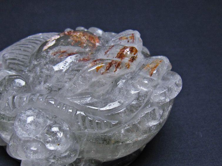 水晶 手彫り-卓上置物-キンセン-金蟾 ガーデンクォーツ 一点物 154-82