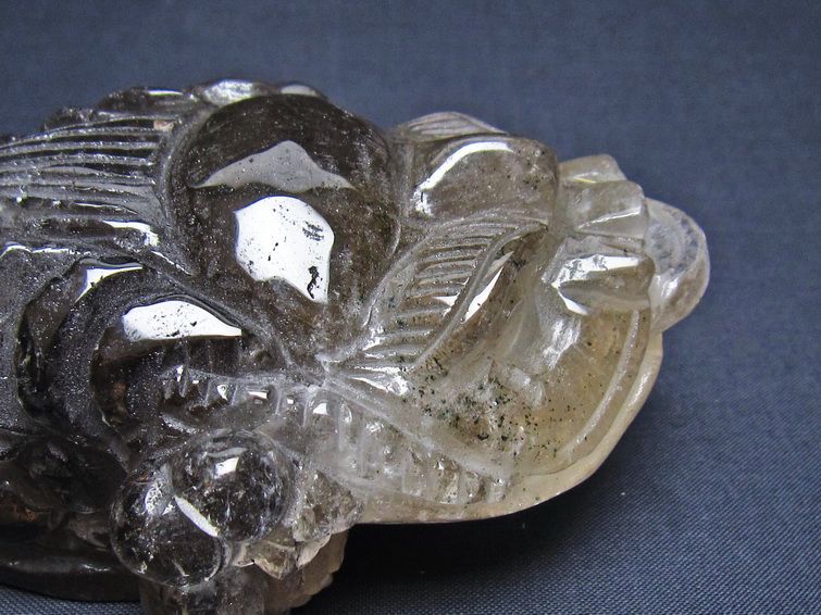 水晶 手彫り-卓上置物-キンセン-金蟾 一点物 154-84