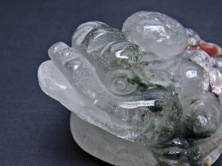 水晶 手彫り-卓上置物-キンセン-金蟾 ガーデンクォーツ 一点物 154-88