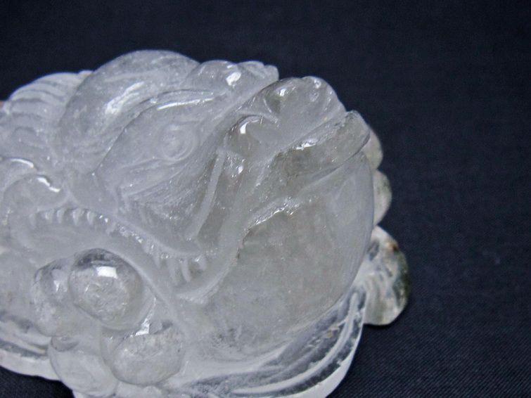 水晶 手彫り-卓上置物-キンセン-金蟾 ガーデンクォーツ 一点物 154-90