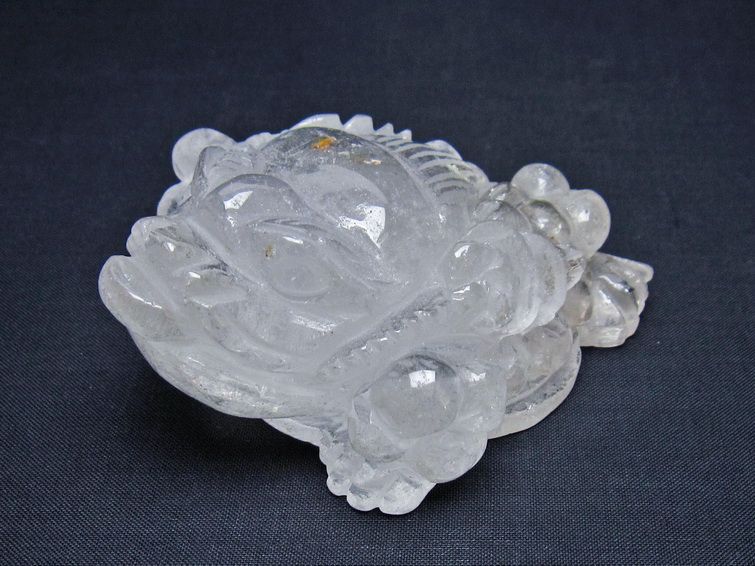 水晶 手彫り-卓上置物-キンセン-金蟾 ガーデンクォーツ 一点物 154-92