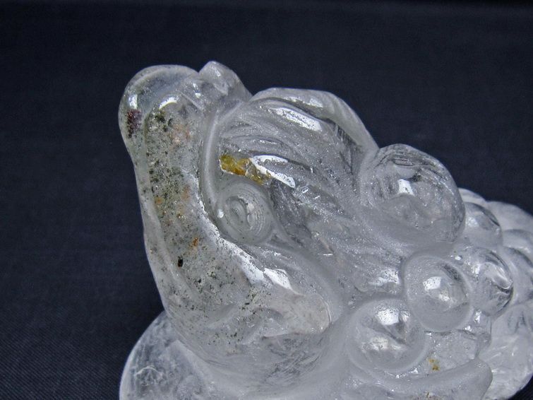 水晶 手彫り-卓上置物-キンセン-金蟾 ガーデンクォーツ 一点物 154-93