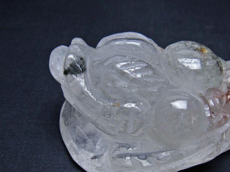 水晶 手彫り-卓上置物-キンセン-金蟾 ガーデンクォーツ 一点物 154-94