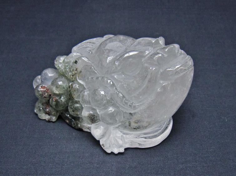 水晶 手彫り-卓上置物-キンセン-金蟾 ガーデンクォーツ 一点物 154-98