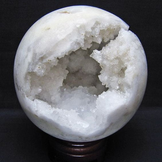 2.1Kg 水晶 笑口 丸玉 145mm ジオード 原石 置物 一点物 161-1173