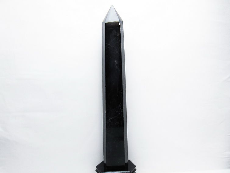 3.1Kg モリオン 黒水晶 六角柱 台座付属 一点物 162-388